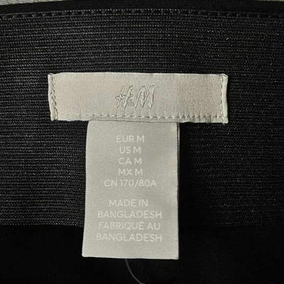 H&M Black Mini Skirt size M - Picture 4 of 10